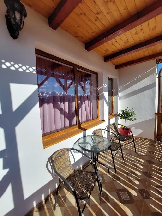 Pensiunea Vera Rîşnov Exteriér fotografie